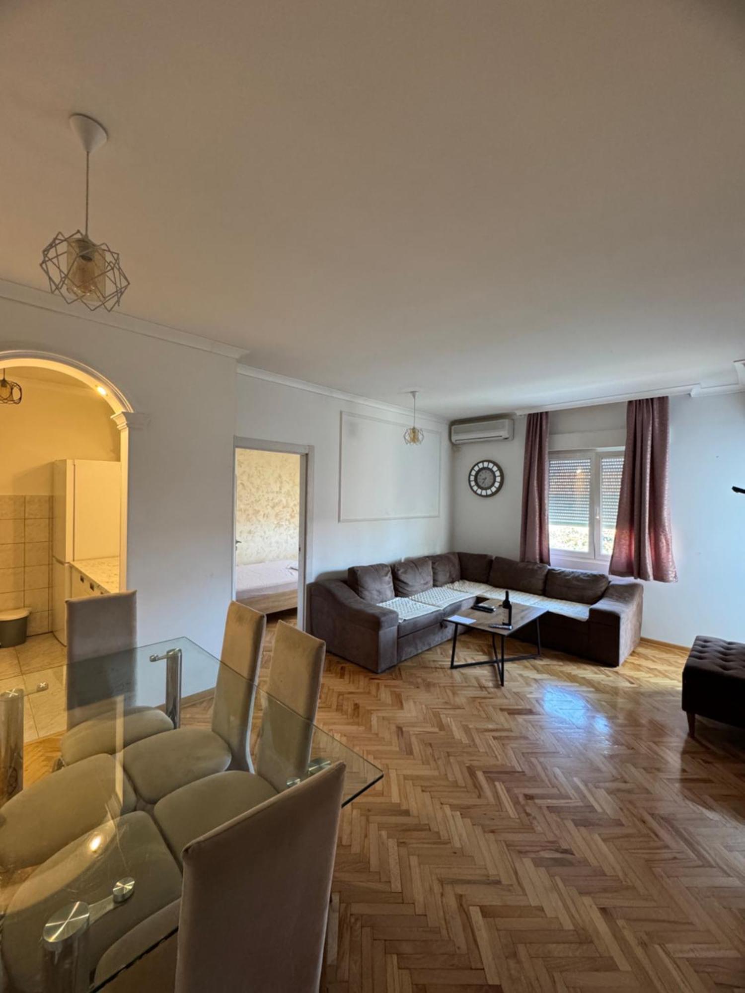 Long Royal Apartment Podgorica Exterior photo